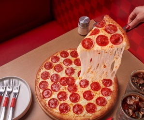 Pizza Hut presenta “Estira la felicidad”, una campaña inspirada en los momentos que valen la pena compartir